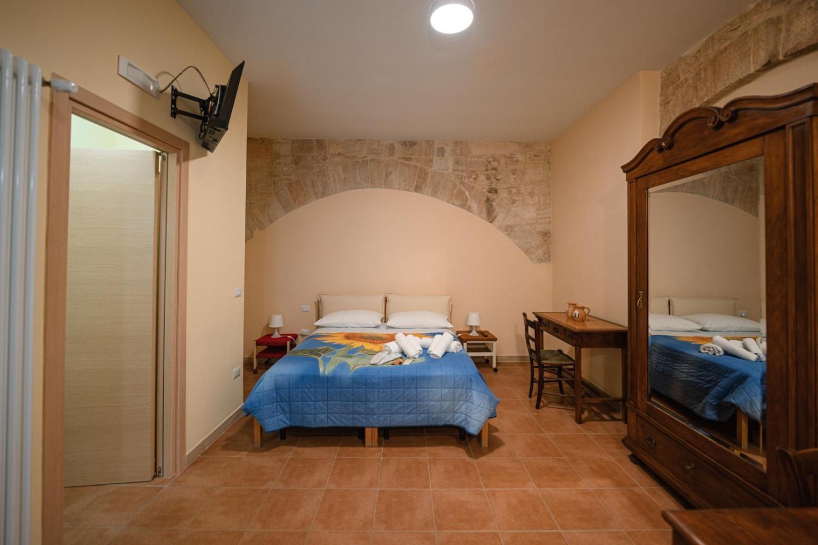 La Piccola Torre Hotel Bisceglie Exterior photo